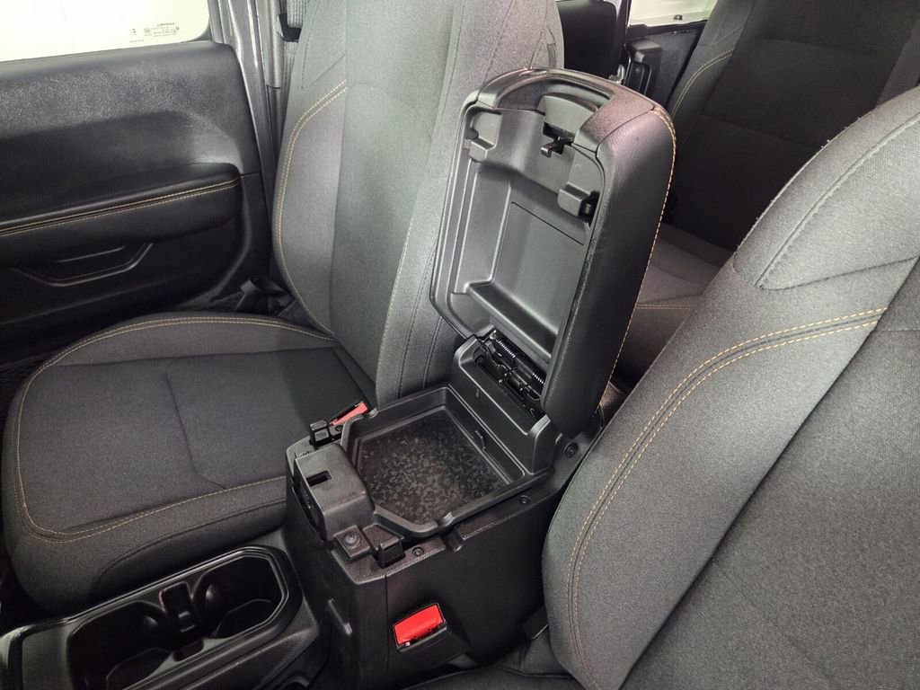 Certified 2025 Jeep Wrangler Sahara w/ Safety Group image 23