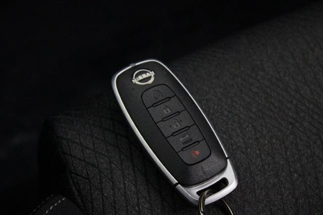 Certified 2024 Nissan Rogue SV FWD image 29