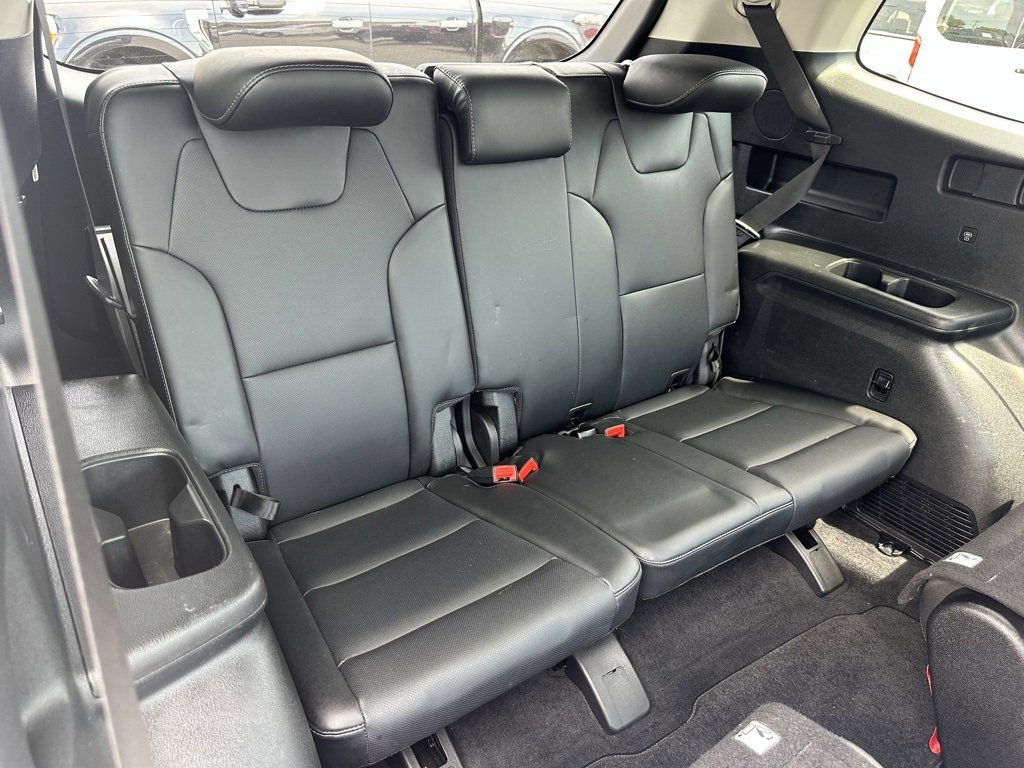Used 2024 Kia Telluride S image 19