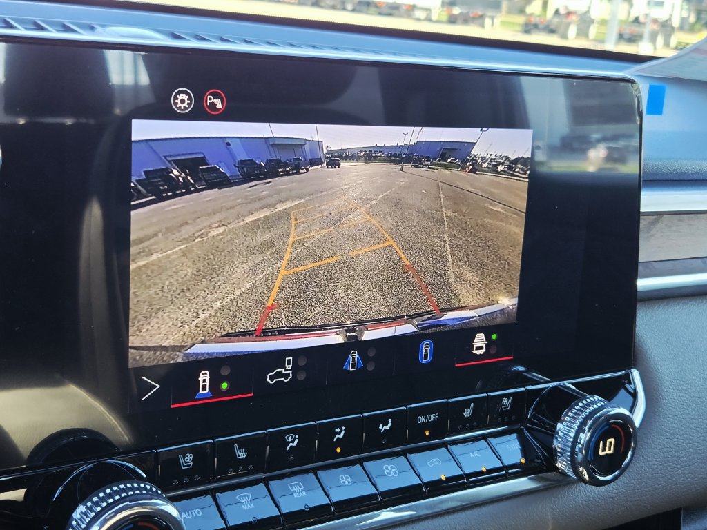 New 2026 GMC Canyon Denali AWD/4WD image 17