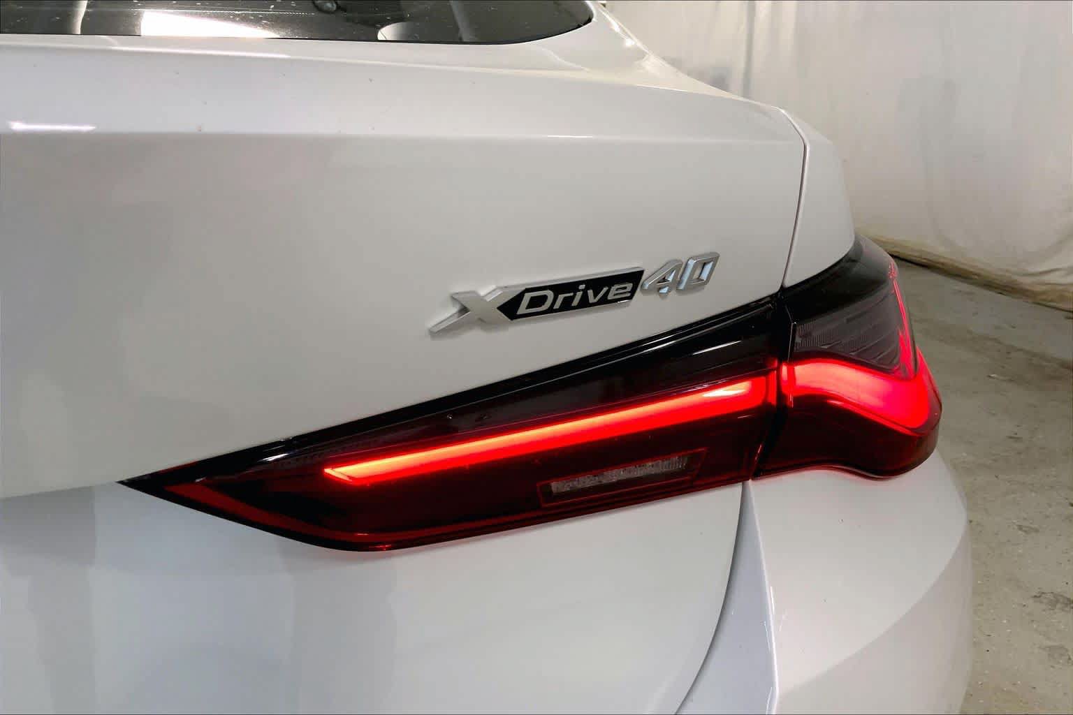 New 2026 BMW i4 xDrive40i w/ M Sport Package AWD/4WD image 15