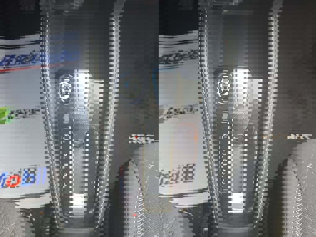 Used 2020 Nissan Kicks SV image 11