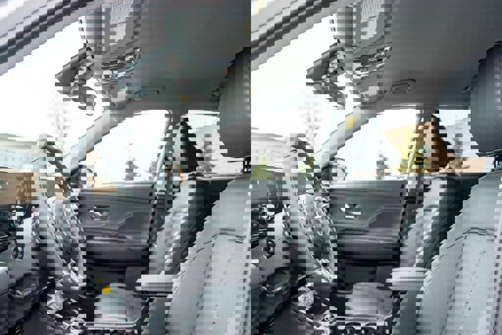 New 2026 Hyundai Kona SEL Premium image 22