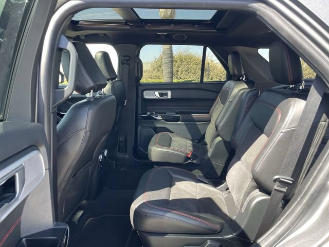 Used 2022 Ford Explorer ST-Line RWD image 26
