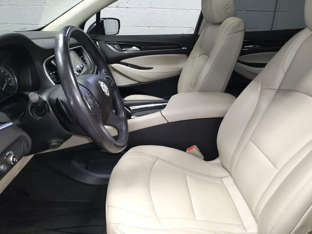 Used 2020 Buick Enclave Premium w/ Sun and Sites Package image 24