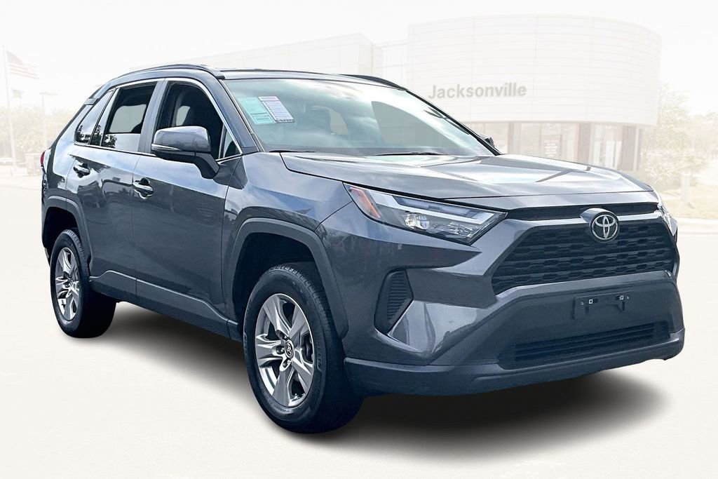 Used 2024 Toyota RAV4 XLE image 3