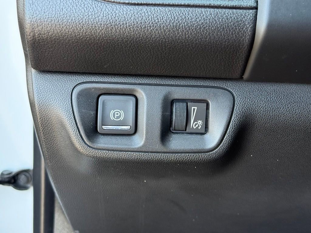 Used 2017 GMC Acadia Denali w/ Technology Package AWD/4WD image 27