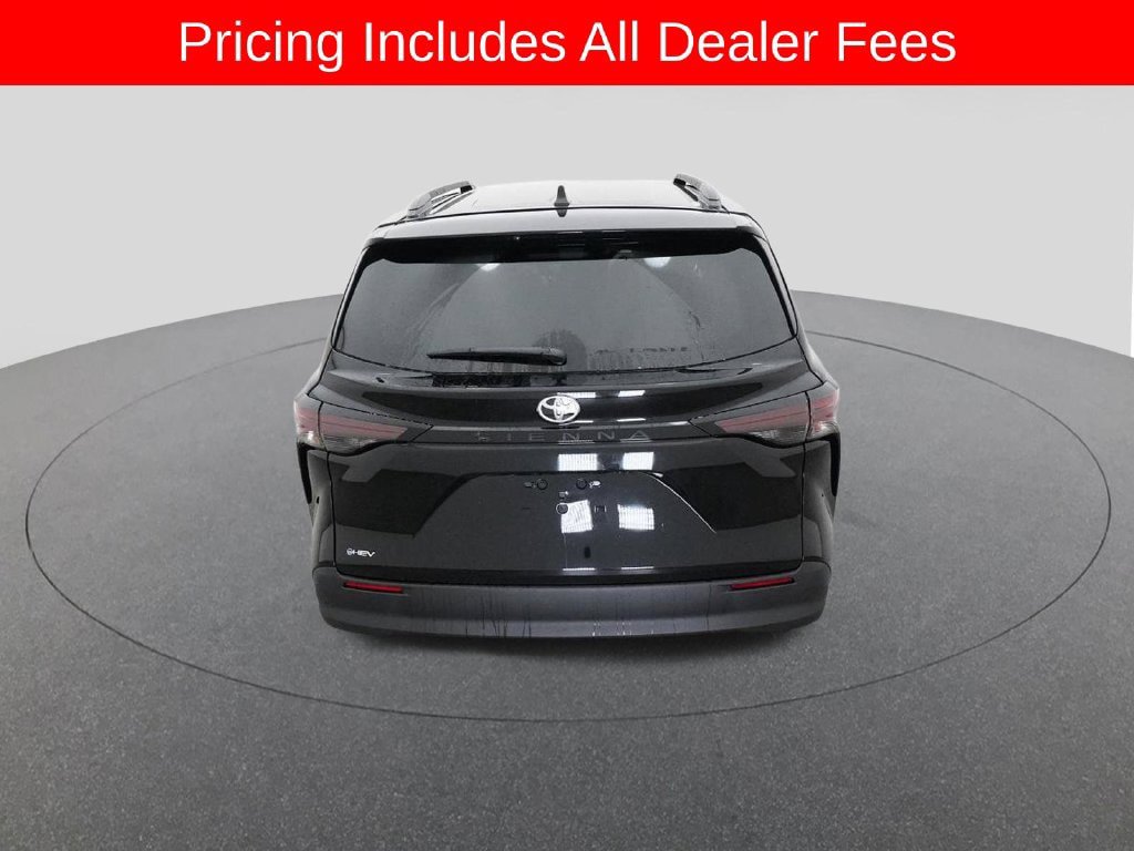New 2026 Toyota Sienna LE FWD image 26