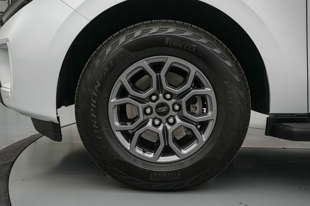 Certified 2025 Ford Expedition Max Active AWD/4WD image 11