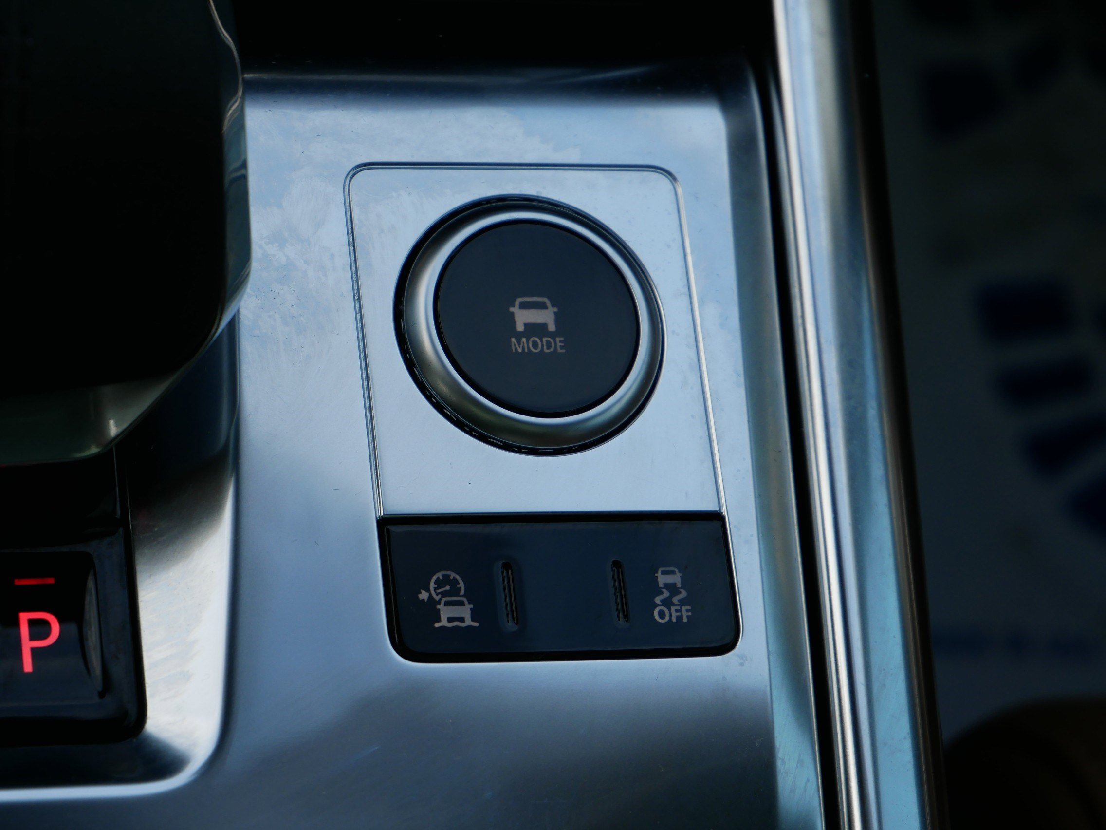 Used 2021 Jaguar XF SE image 32