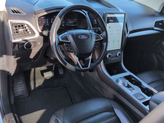 Used 2024 Ford Edge SEL image 11