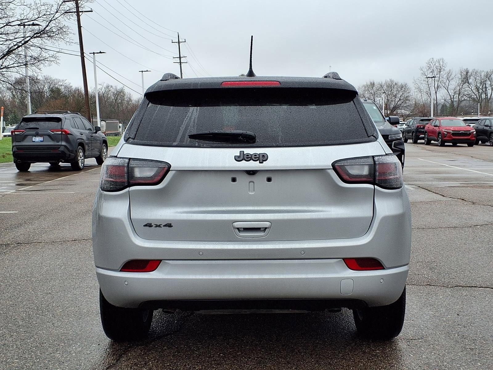 Used 2025 Jeep Compass Limited w/ High Altitude Package AWD/4WD image 6