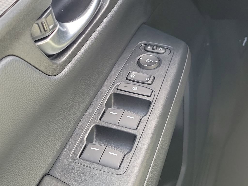 Used 2025 Honda CR-V Sport-L image 32