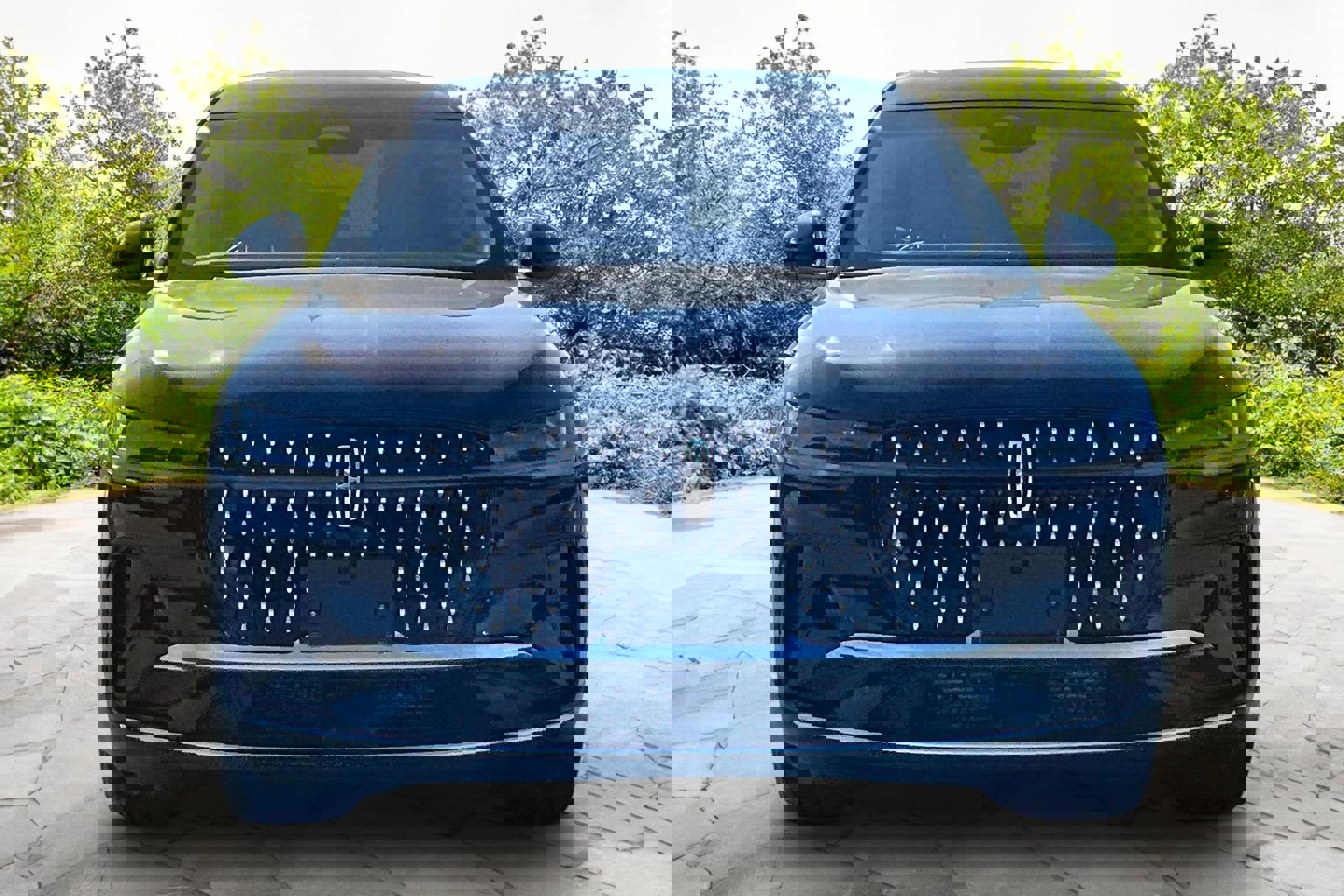 Used 2024 Lincoln Nautilus Premier w/ Equipment Group 102A image 3