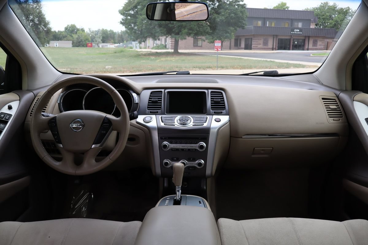 Used 2012 Nissan Murano SV AWD/4WD image 16