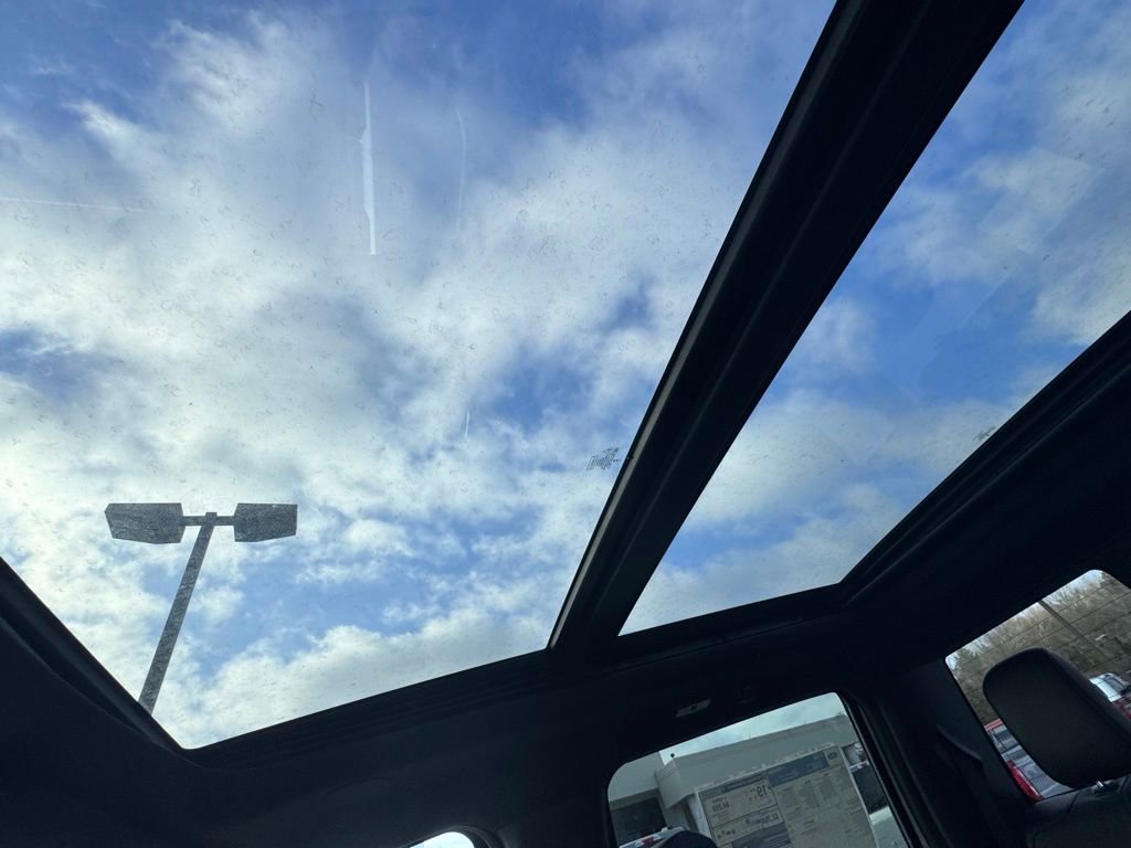 New 2025 Ford F150 Platinum w/ Equipment Group 702A High image 34