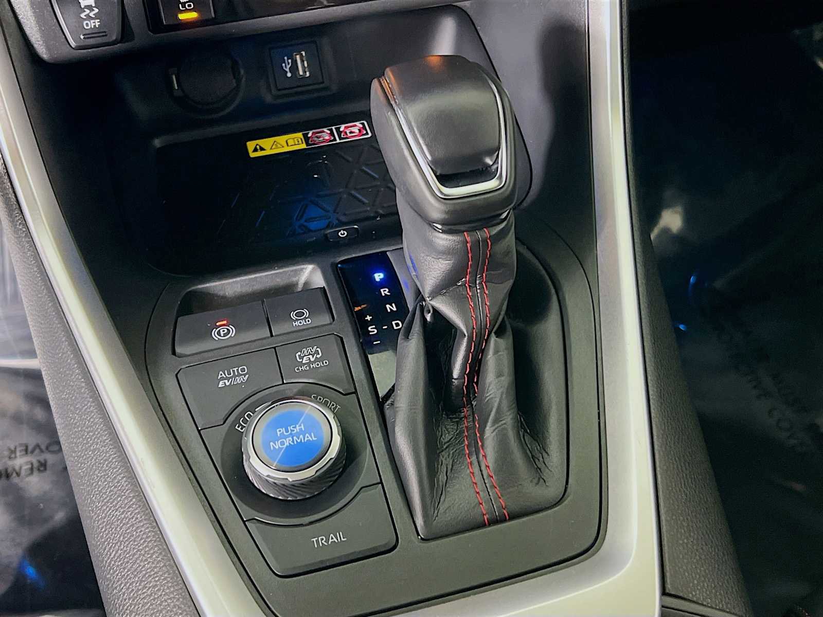 Used 2023 Toyota RAV4 XSE image 16