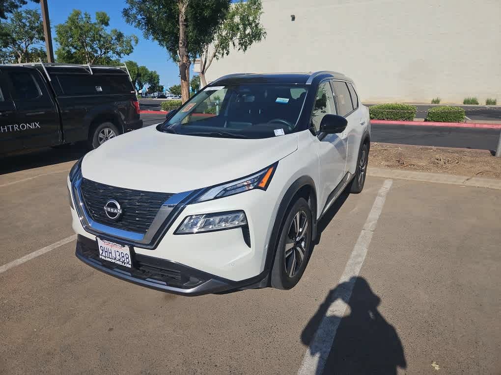 Used 2023 Nissan Rogue SL AWD/4WD image 1
