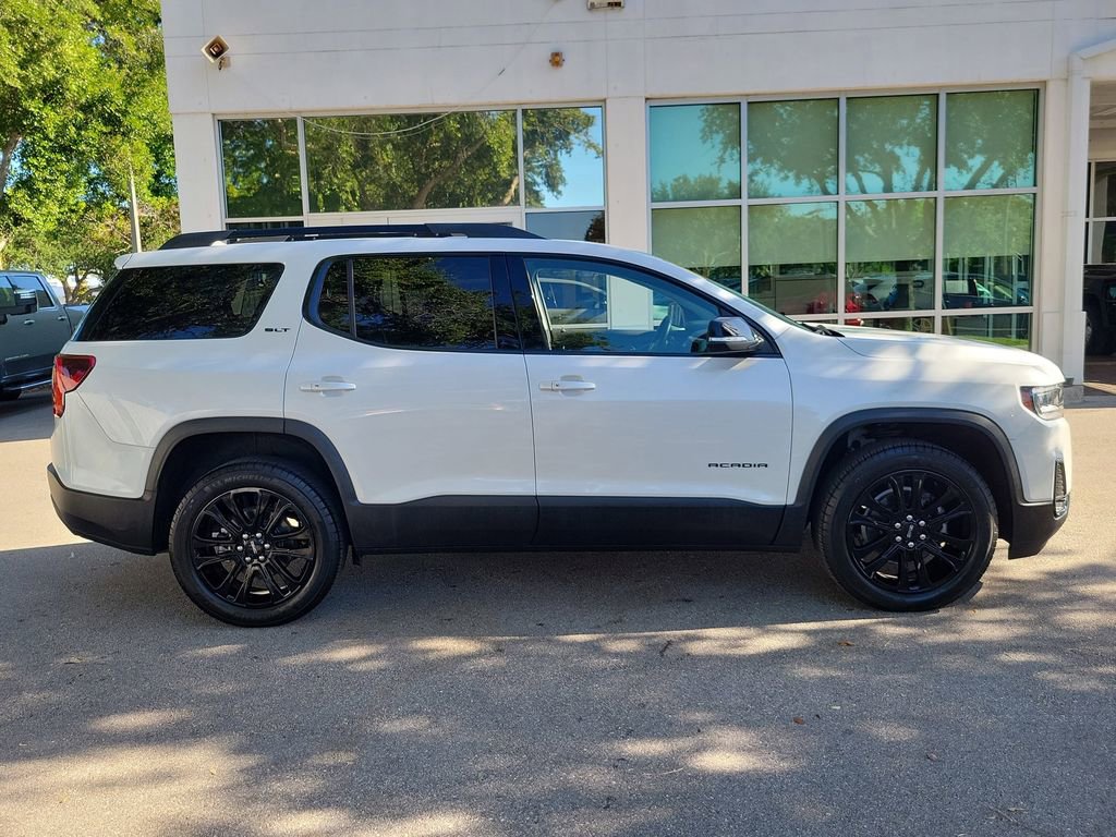 Certified 2023 GMC Acadia SLT w/ Elevation Edition FWD image 6