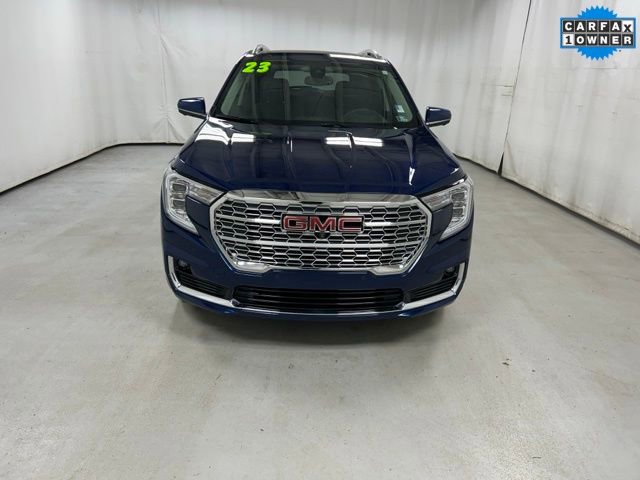 Used 2023 GMC Terrain Denali w/ Denali Premium Package image 4