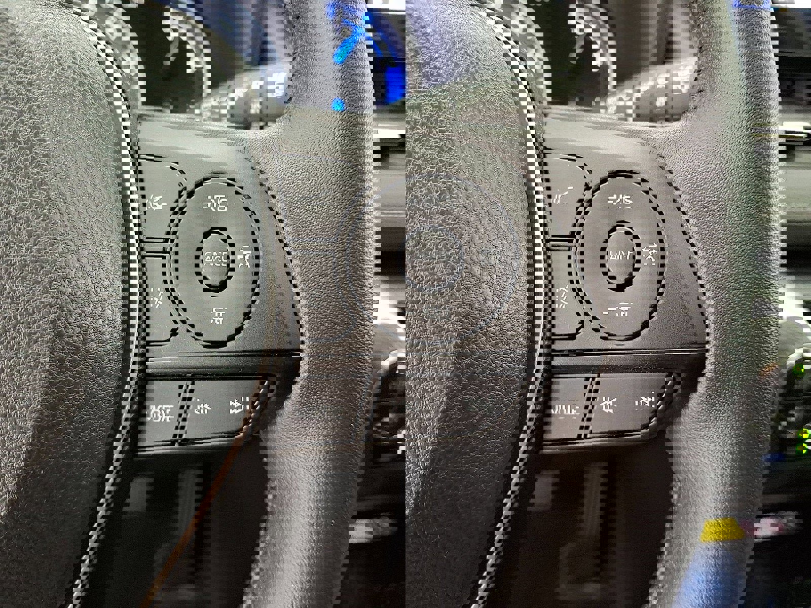 Used 2022 Toyota RAV4 Limited image 18