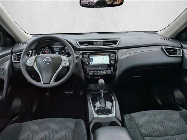 Used 2015 Nissan Rogue SV w/ SV Premium Package image 20