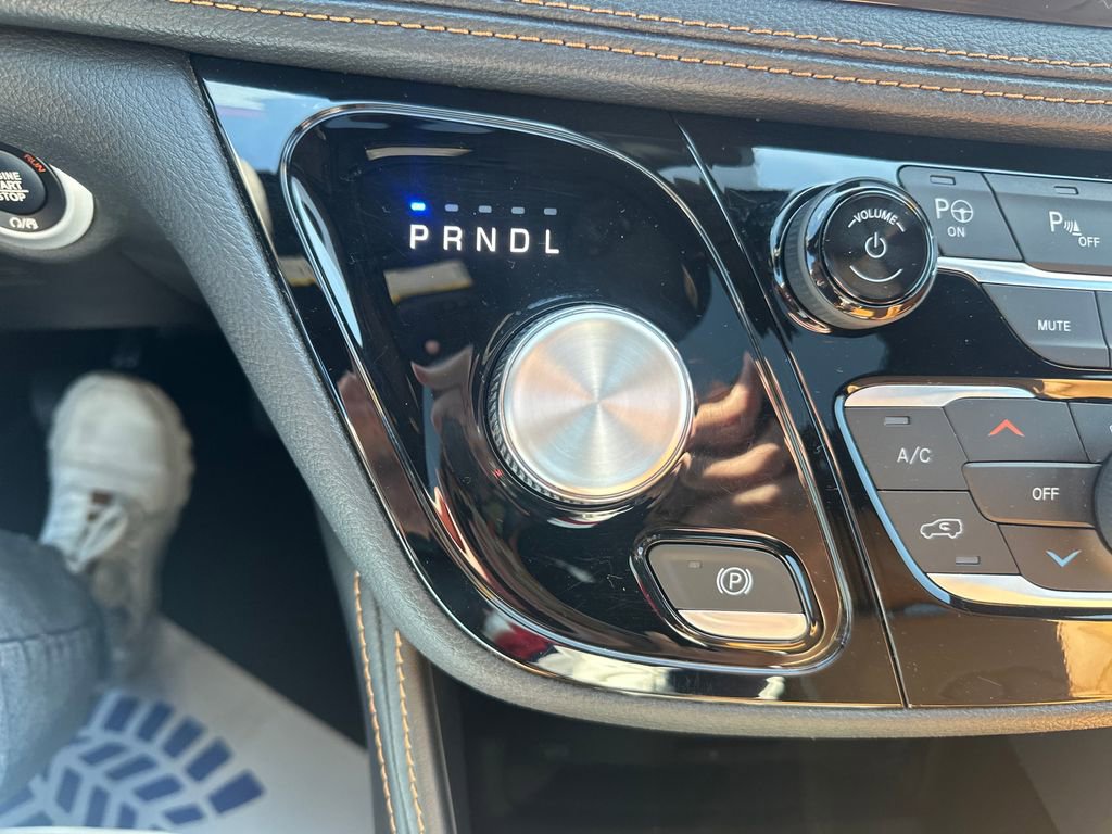 Used 2023 Chrysler Pacifica Pinnacle image 27