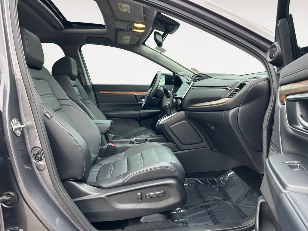 Used 2018 Honda CR-V Touring image 10
