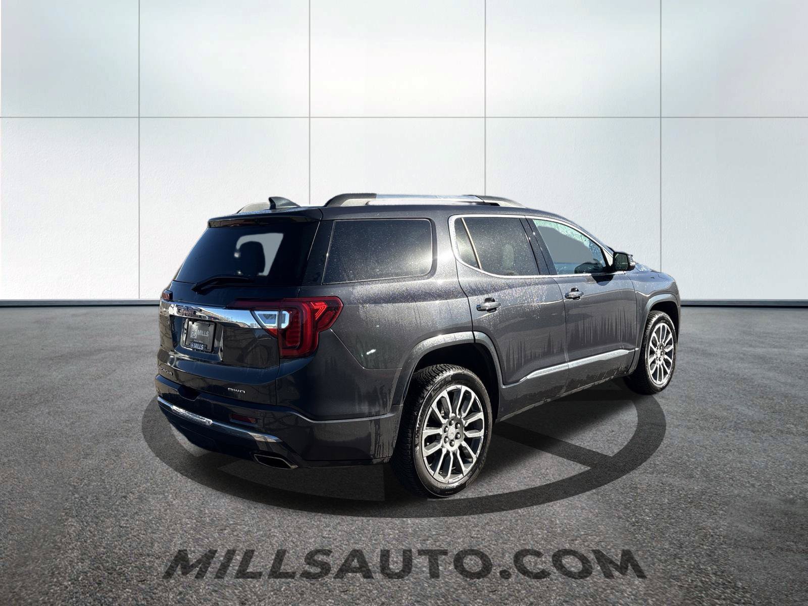 Used 2021 GMC Acadia Denali w/ Denali Ultimate Package AWD/4WD image 6