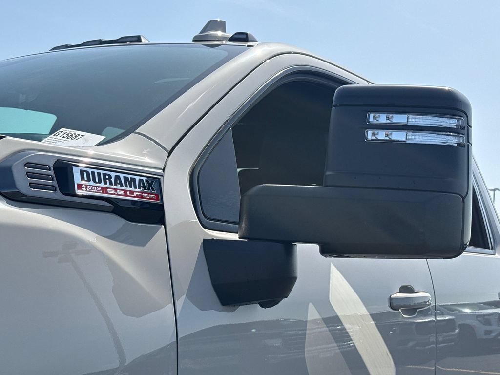 New 2026 GMC Sierra 2500 AT4 w/ AT4 Premium Plus Package AWD/4WD image 13