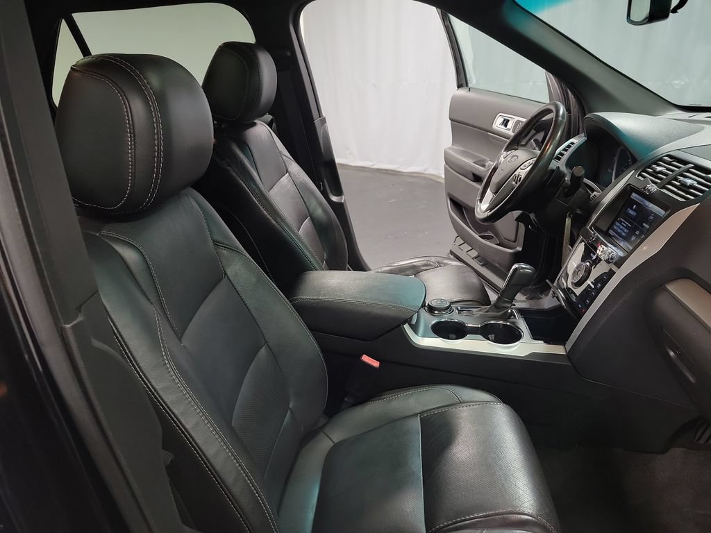 Used 2015 Ford Explorer Sport AWD/4WD image 23