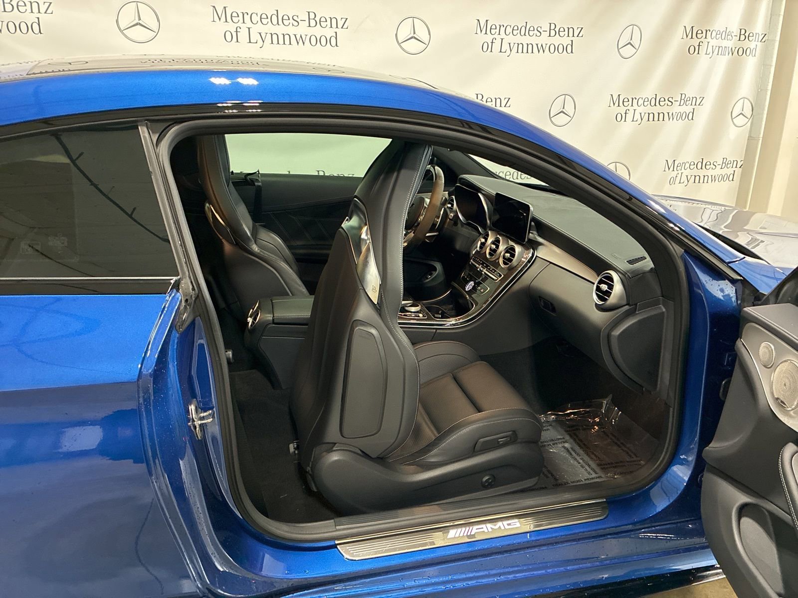 Used 2023 Mercedes-Benz C 63 AMG S image 23