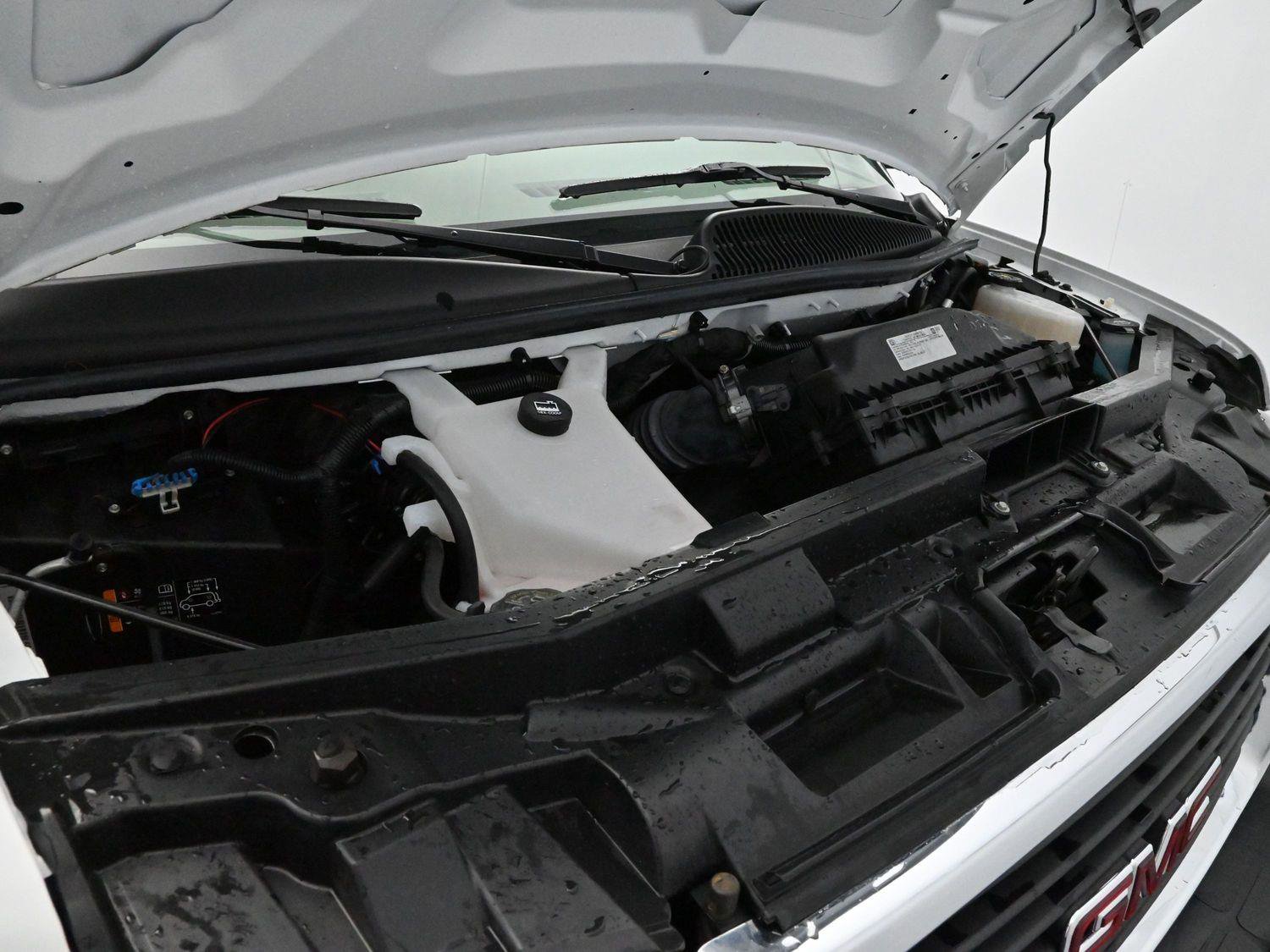 Used 2024 GMC Savana 2500 w/ Driver Convenience Package image 28