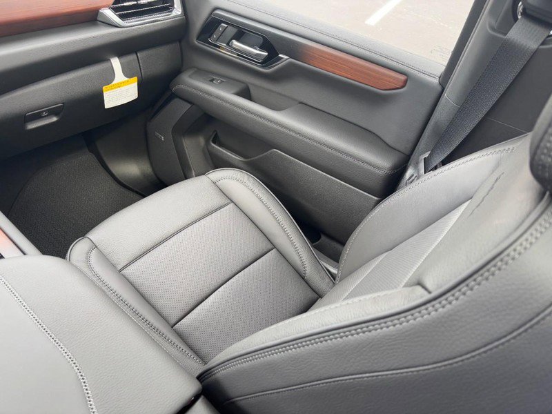 New 2026 GMC Yukon Denali w/ Sun & Power Step Package image 37