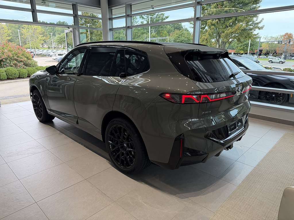 New 2027 BMW X5 xDrive40i w/ M Sport Professional Package AWD/4WD image 4