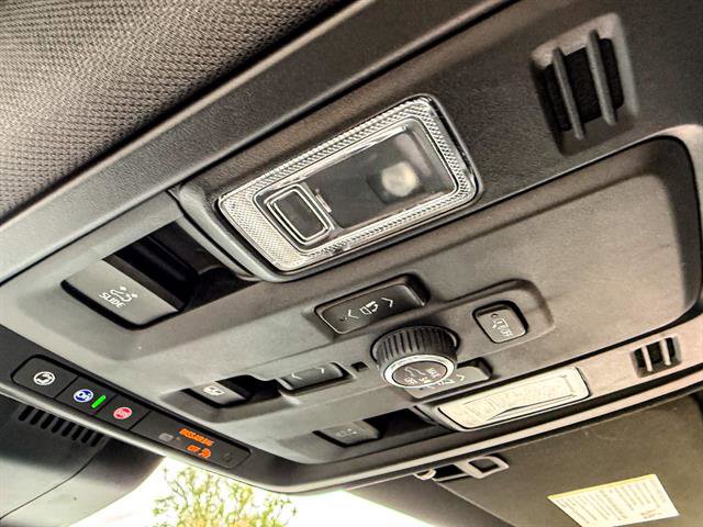Used 2025 Chevrolet Suburban High Country AWD/4WD image 71