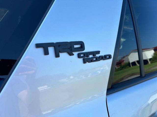 Used 2018 Toyota 4Runner 4WD image 19