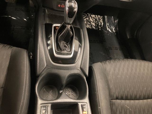 Used 2020 Nissan Rogue SV AWD/4WD image 17