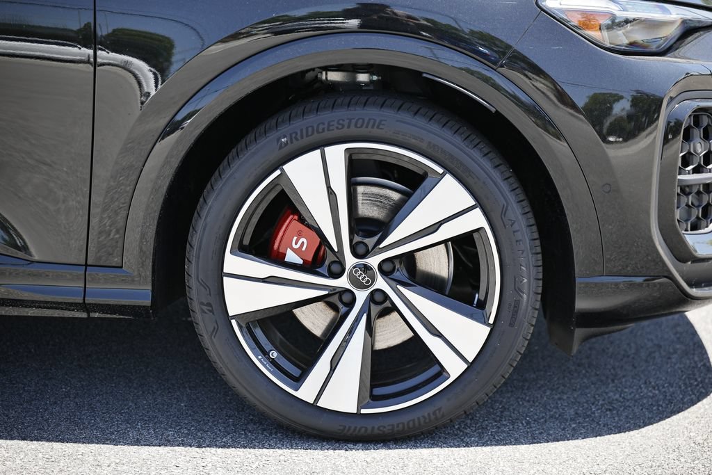 New 2026 Audi SQ5 Premium Plus AWD/4WD image 4