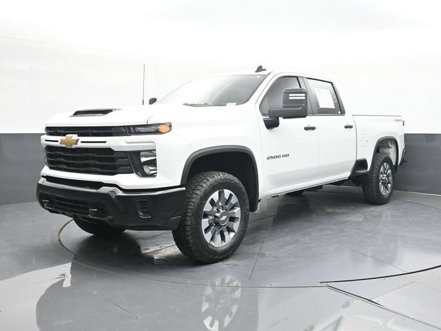 Used 2024 Chevrolet Silverado 2500 Custom w/ Custom Convenience Package AWD/4WD image 4