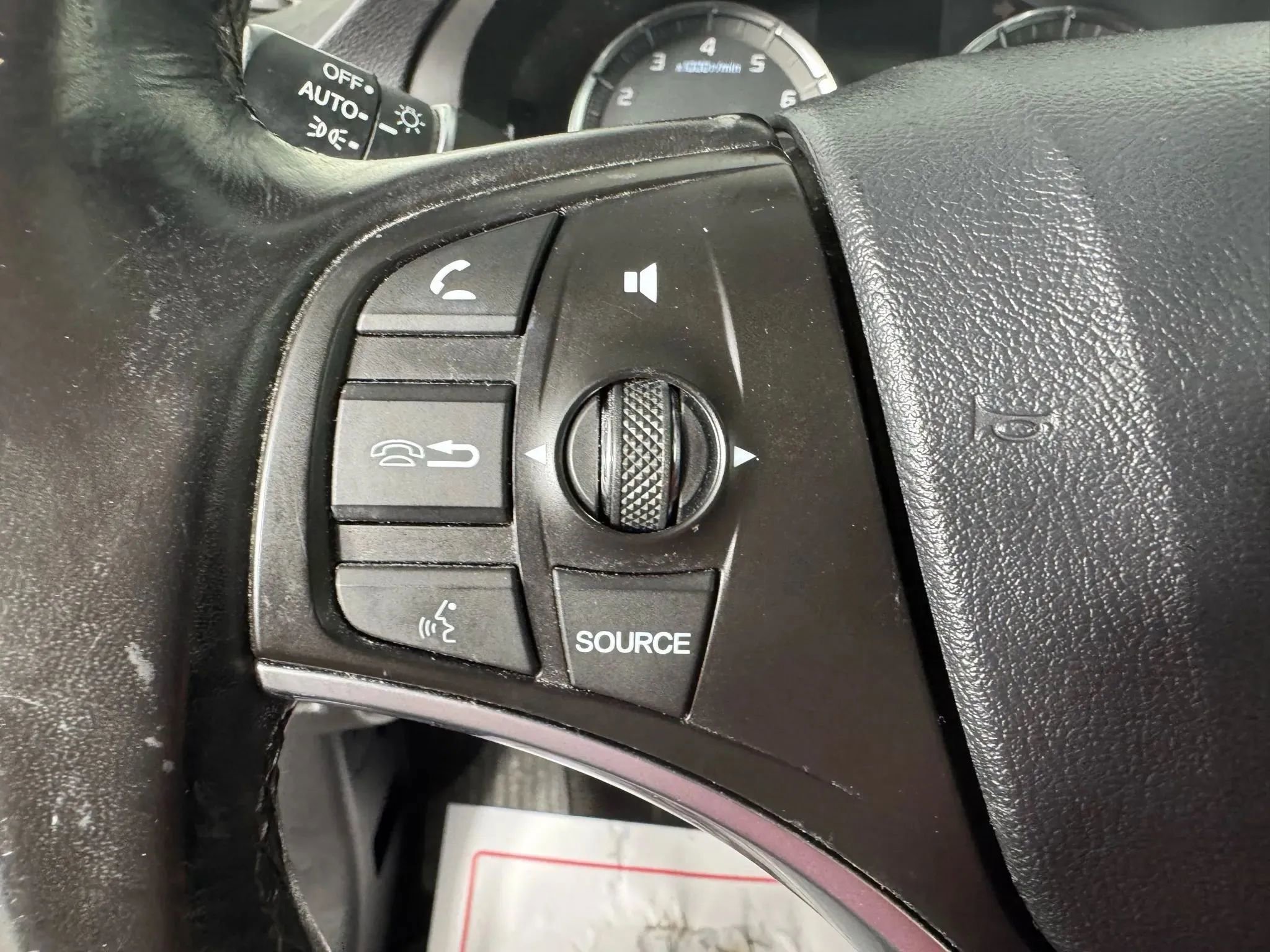 Used 2020 Acura MDX FWD w/ Technology Package image 16