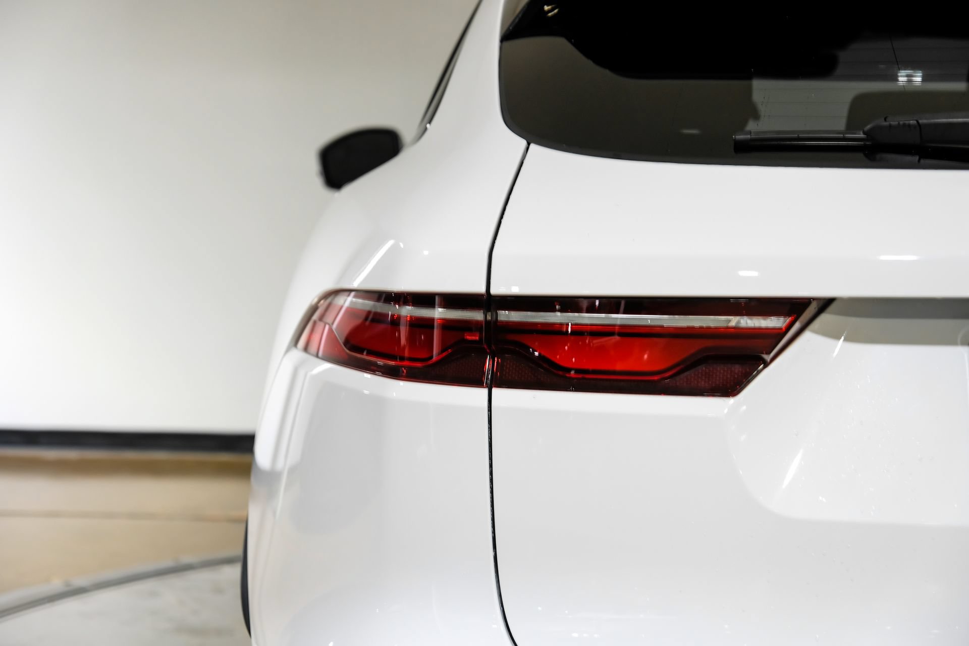 Used 2024 Jaguar F-PACE R-Dynamic S AWD/4WD image 59