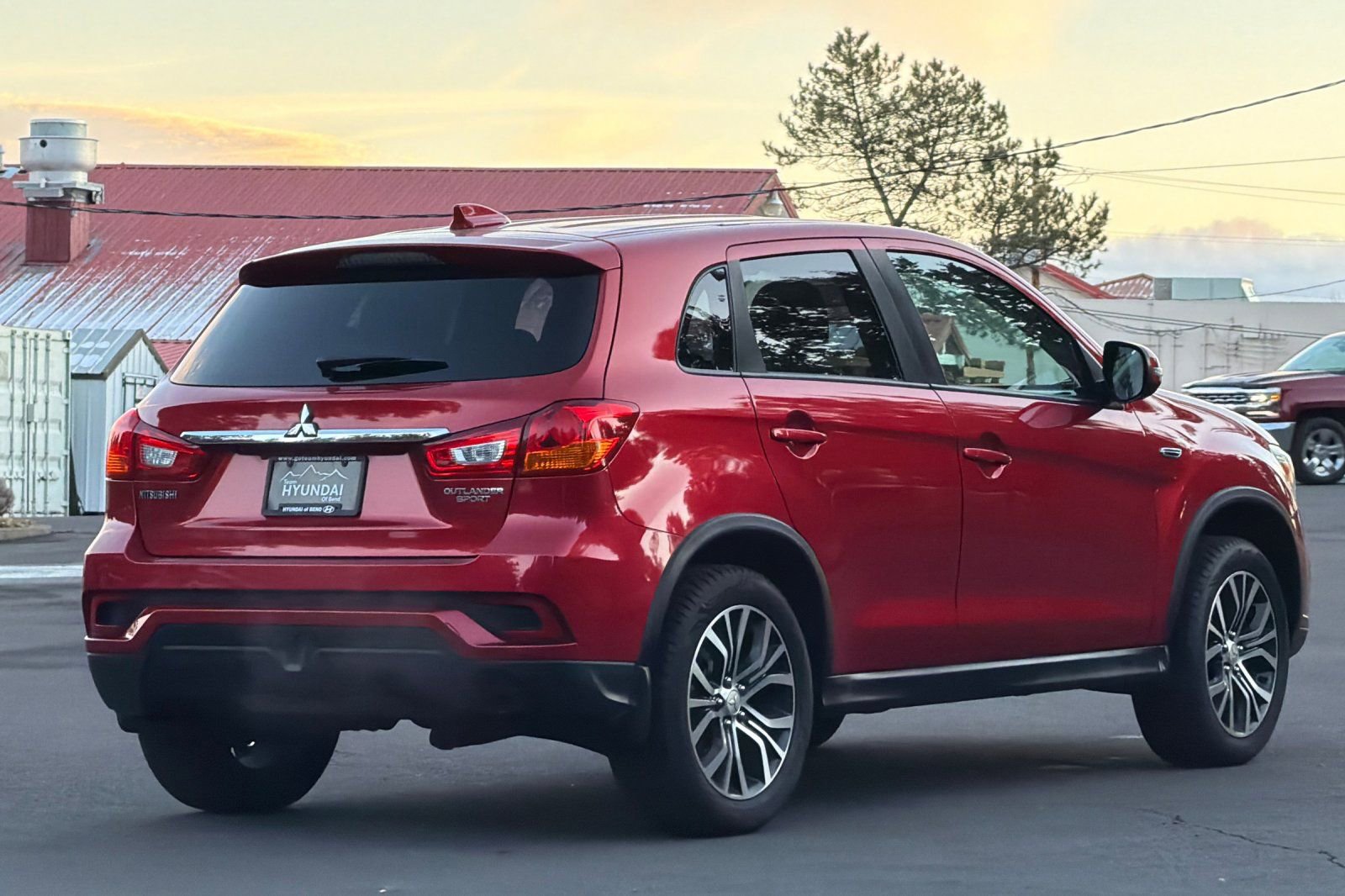Used 2019 Mitsubishi Outlander Sport ES FWD image 4