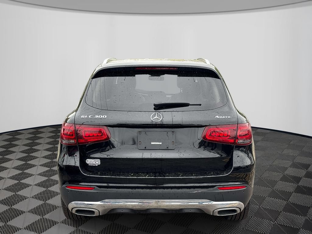 Used 2021 Mercedes-Benz GLC 300 4MATIC image 4