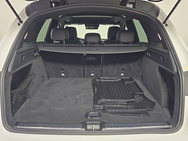 Used 2017 Mercedes-Benz GLC 300 4MATIC image 13