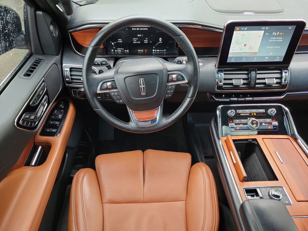 Used 2018 Lincoln Navigator L Reserve w/ Technology Package image 20
