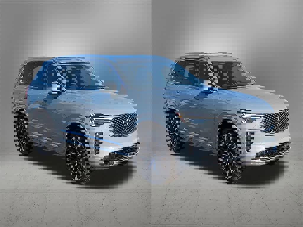 Certified 2026 Volvo XC90 B6 Plus w/ Protection Package Premier image 8