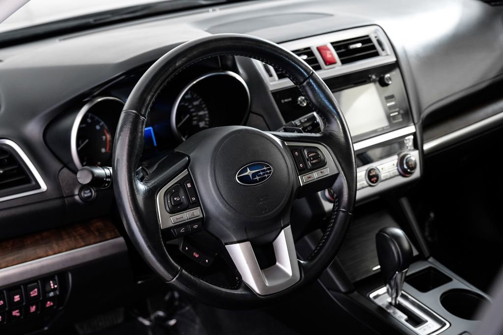 Used 2016 Subaru Outback 3.6R Limited image 13