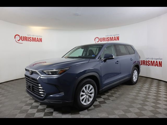 Used 2025 Toyota Grand Highlander XLE image 4