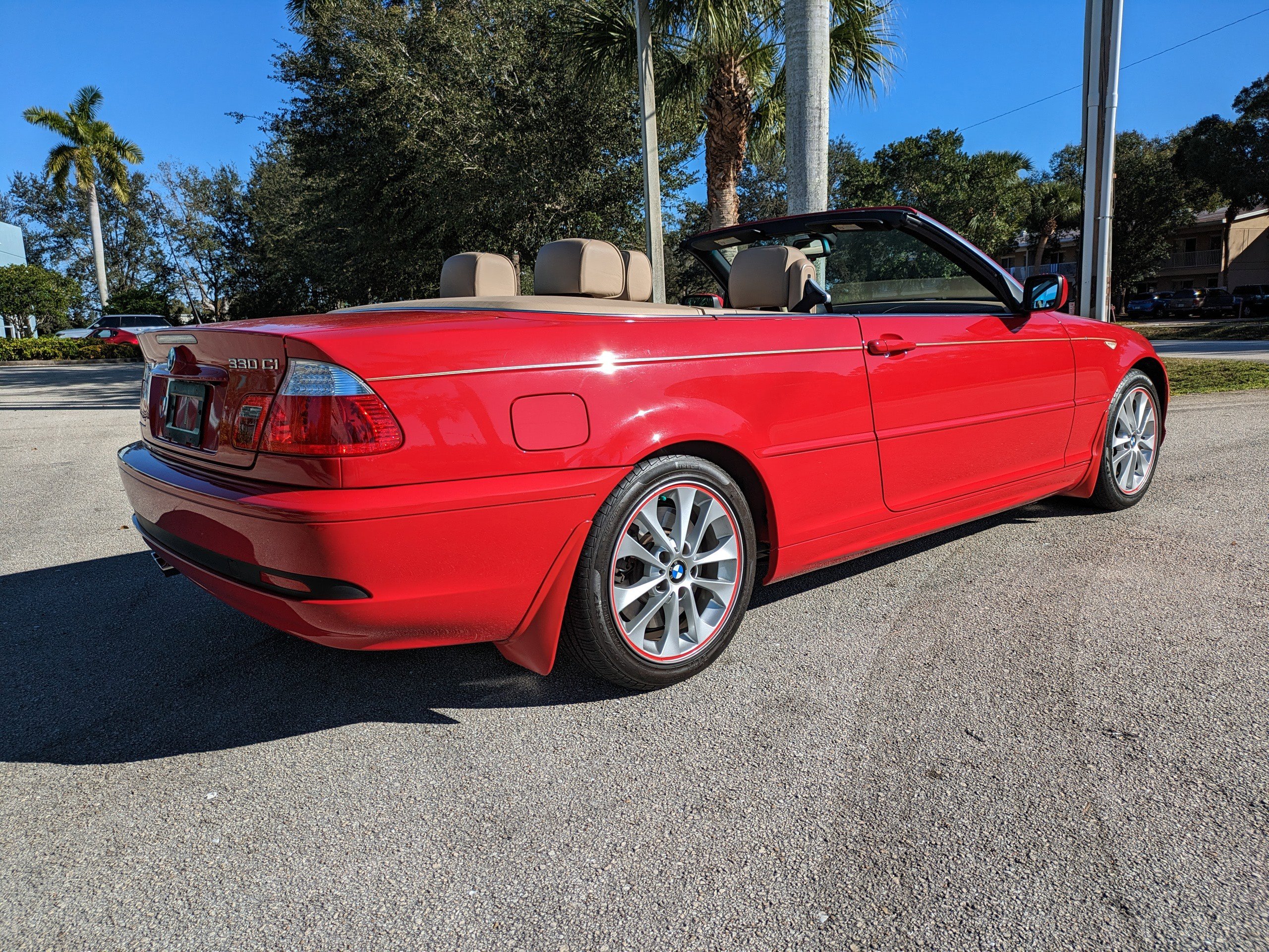 Used 2005 BMW 330Ci Convertible image 4